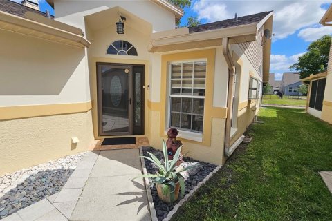 Villa ou maison à vendre à Wesley Chapel, Floride: 3 chambres, 150.13 m2 № 2123786 - photo 3