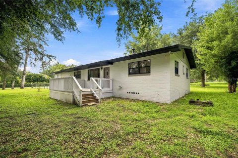 House in Ocala, Florida 3 bedrooms, 191.75 sq.m. № 2330310
