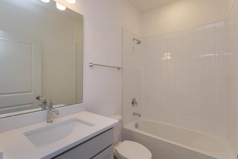 Casa en venta en Tavares, Florida, 4 dormitorios, 148.46 m2 № 1651024 - foto 16