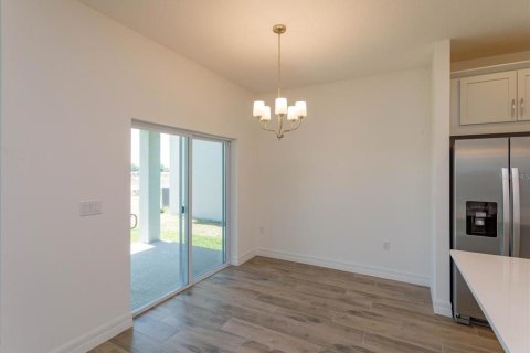 Casa en venta en Tavares, Florida, 4 dormitorios, 148.46 m2 № 1651024 - foto 6