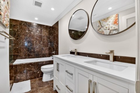 Condo in Lake Worth, Florida, 3 bedrooms  № 2245577 - photo 27