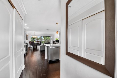 Condo in Lake Worth, Florida, 3 bedrooms  № 2245577 - photo 9