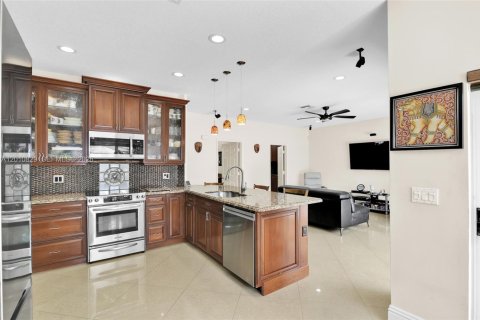 Villa ou maison à vendre à Boca Raton, Floride: 4 chambres, 192.87 m2 № 2076648 - photo 10