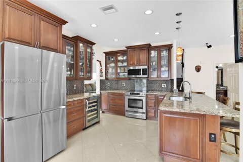 Villa ou maison à vendre à Boca Raton, Floride: 4 chambres, 192.87 m2 № 2076648 - photo 7