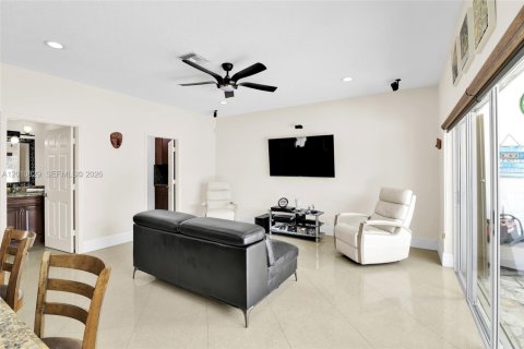Villa ou maison à vendre à Boca Raton, Floride: 4 chambres, 192.87 m2 № 2076648 - photo 12