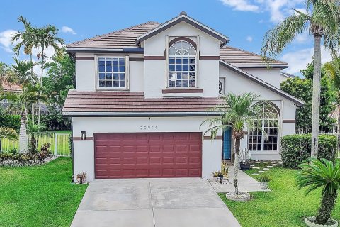 Villa ou maison à Boca Raton, Floride 4 chambres, 192.87 m2 № 2076648