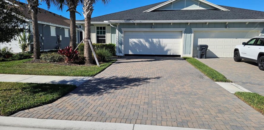Apartment in Loxahatchee Groves, Florida 3 bedrooms, 181.35 sq.m. № 2180409