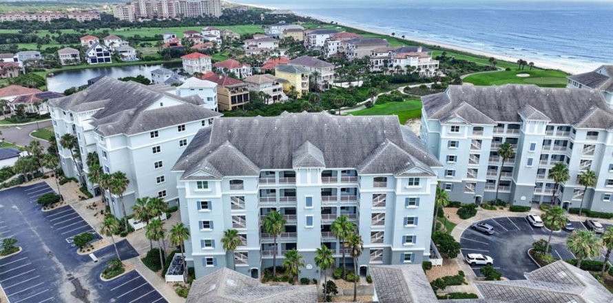 Condominio en Palm Coast, Florida, 3 dormitorios  № 2121192