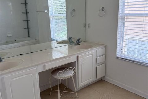 Adosado en alquiler en Orlando, Florida, 3 dormitorios, 154.68 m2 № 1893632 - foto 4