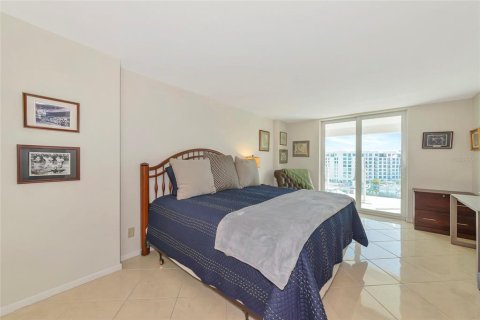 Condo in Sarasota, Florida, 1 bedroom  № 1733276 - photo 9
