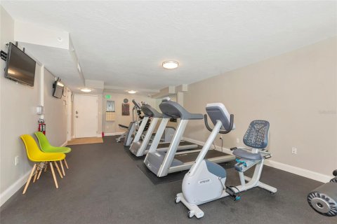 Condo in Sarasota, Florida, 1 bedroom  № 1733276 - photo 18