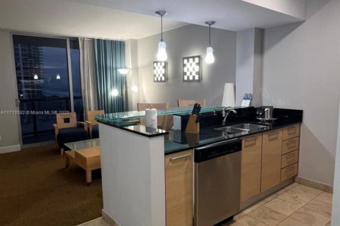 Condo in Sunny Isles Beach, Florida, 1 bedroom  № 1709907 - photo 8