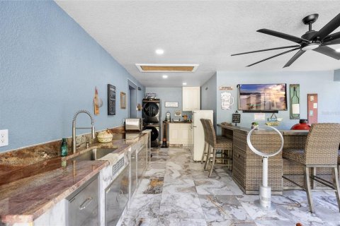 House in Tampa, Florida 4 bedrooms, 202.16 sq.m. № 1637569 - photo 29
