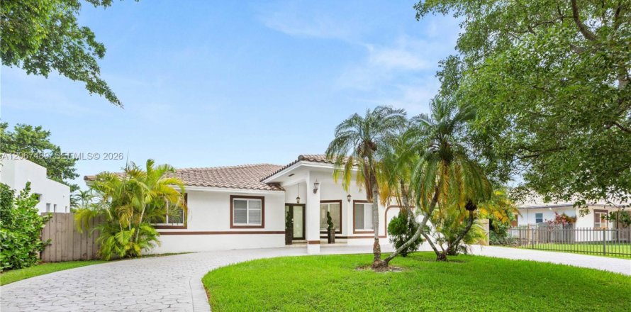Villa ou maison à Doral, Floride 4 chambres, 242.85 m2 № 2285792