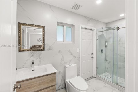 Villa ou maison à vendre à Doral, Floride: 4 chambres, 242.85 m2 № 2285792 - photo 21