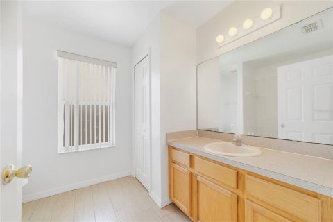 Villa ou maison à vendre à Kissimmee, Floride: 4 chambres, 221.39 m2 № 2149095 - photo 18