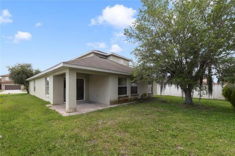 Villa ou maison à vendre à Kissimmee, Floride: 4 chambres, 221.39 m2 № 2149095 - photo 22