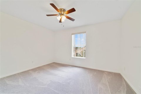 Villa ou maison à vendre à Kissimmee, Floride: 4 chambres, 221.39 m2 № 2149095 - photo 20
