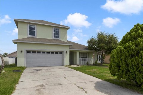 Villa ou maison à vendre à Kissimmee, Floride: 4 chambres, 221.39 m2 № 2149095 - photo 2