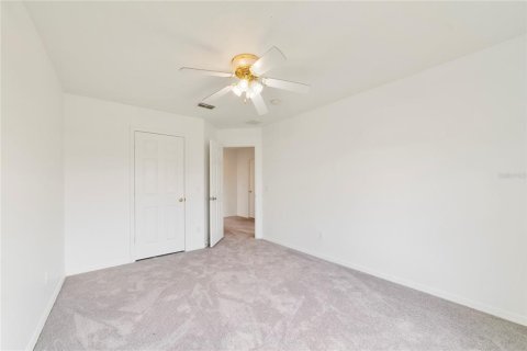 Villa ou maison à vendre à Kissimmee, Floride: 4 chambres, 221.39 m2 № 2149095 - photo 16