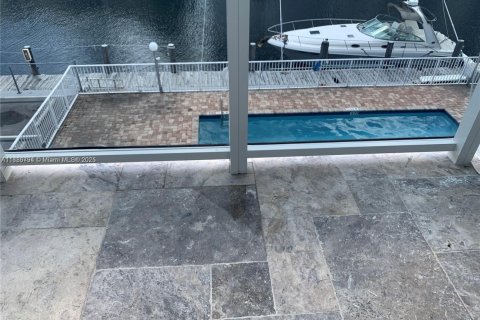 Condominio en alquiler en North Miami Beach, Florida, 2 dormitorios, 72.93 m2 № 1932699 - foto 1