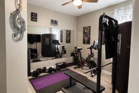 House in Orlando, Florida 4 bedrooms, 167.78 sq.m. № 2222580 - photo 15