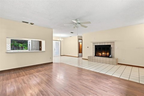 House in Deltona, Florida 3 bedrooms, 130.34 sq.m. № 2305896 - photo 16