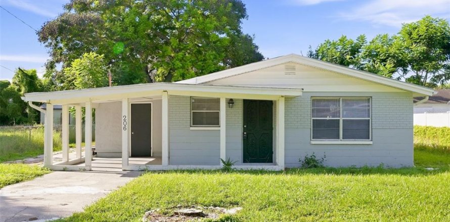 House in Winter Haven, Florida 3 bedrooms, 92.9 sq.m. № 2380667