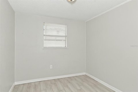 House in Winter Haven, Florida 3 bedrooms, 92.9 sq.m. № 2380667 - photo 9