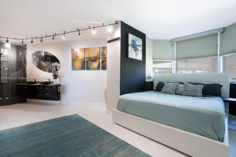 Купить кондоминиум в Майами-Бич, Флорида 2 спальни, 137.87м2, № 2020942 - фото 6