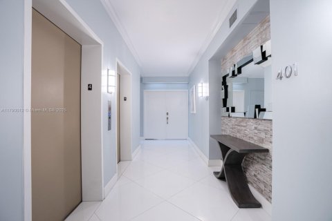 Купить кондоминиум в Майами-Бич, Флорида 2 спальни, 137.87м2, № 2020942 - фото 14