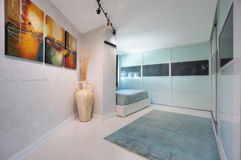 Купить кондоминиум в Майами-Бич, Флорида 2 спальни, 137.87м2, № 2020942 - фото 7