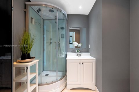 Купить кондоминиум в Майами-Бич, Флорида 2 спальни, 137.87м2, № 2020942 - фото 13