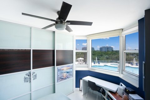 Купить кондоминиум в Майами-Бич, Флорида 2 спальни, 137.87м2, № 2020942 - фото 12