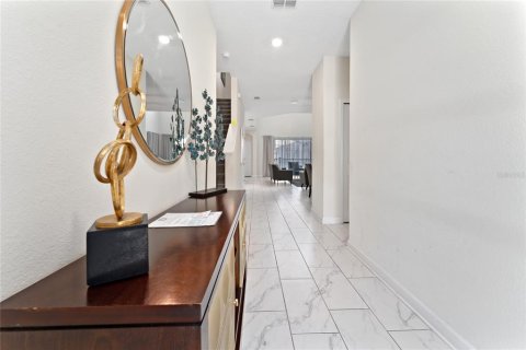 Villa ou maison à vendre à Kissimmee, Floride: 5 chambres, 305.83 m2 № 2108584 - photo 3