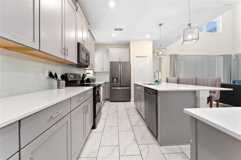 Villa ou maison à vendre à Kissimmee, Floride: 5 chambres, 305.83 m2 № 2108584 - photo 11
