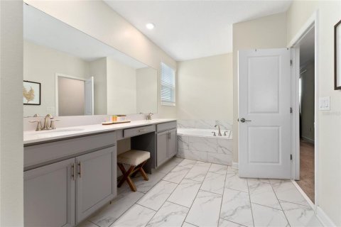Villa ou maison à vendre à Kissimmee, Floride: 5 chambres, 305.83 m2 № 2108584 - photo 23