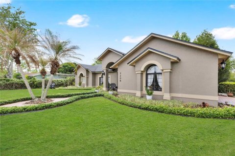House in Orlando, Florida 3 bedrooms, 178.93 sq.m. № 2206693 - photo 2
