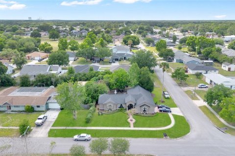 House in Orlando, Florida 3 bedrooms, 178.93 sq.m. № 2206693 - photo 29