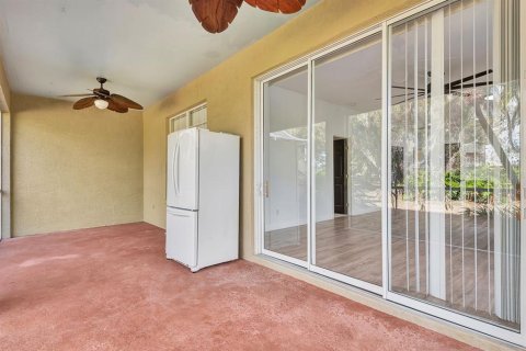 Villa ou maison à vendre à Sarasota, Floride: 2 chambres, 111.76 m2 № 2436798 - photo 21