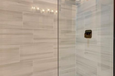 Villa ou maison à vendre à Sarasota, Floride: 2 chambres, 111.76 m2 № 2436798 - photo 16