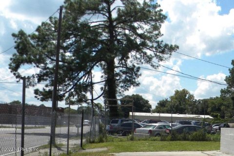 Immobilier commercial à vendre à Jacksonville, Floride: 135.27 m2 № 806886 - photo 1