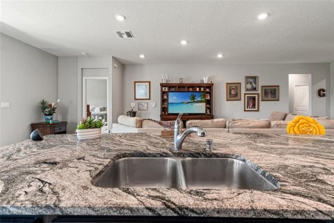 Casa en venta en Brooksville, Florida, 3 dormitorios, 170.01 m2 № 1905699 - foto 10