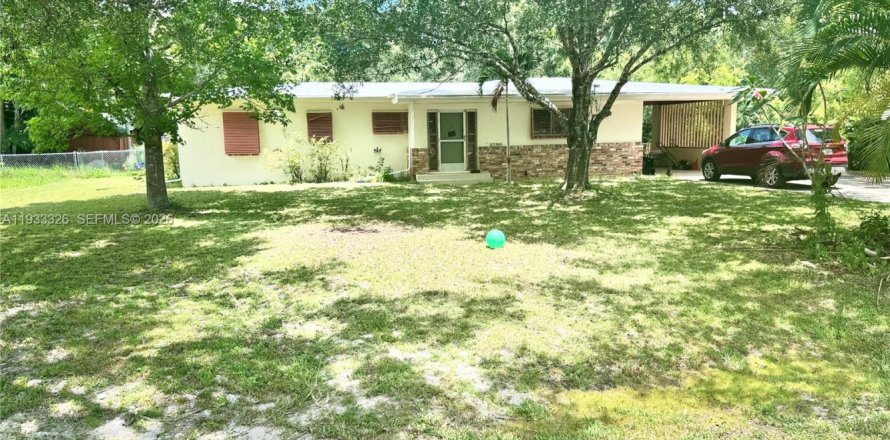 Villa ou maison à St. Lucie, Floride 3 chambres, 130.43 m2 № 2053818