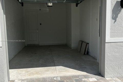 Townhouse in West Palm Beach, Florida 3 bedrooms, 152.73 sq.m. № 1799061 - photo 14
