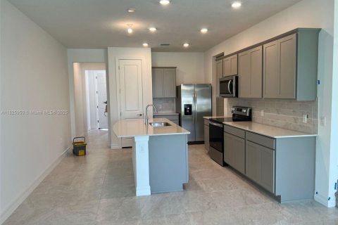 Townhouse in West Palm Beach, Florida 3 bedrooms, 152.73 sq.m. № 1799061 - photo 4