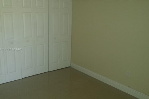 Copropriété à vendre à Miami, Floride: 2 chambres, 89.93 m2 № 1862811 - photo 7