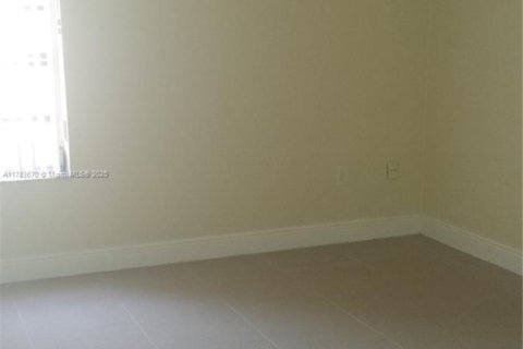 Copropriété à vendre à Miami, Floride: 2 chambres, 89.93 m2 № 1862811 - photo 13