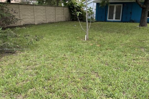 Casa en venta en Miami, Florida, 4 dormitorios, 127.18 m2 № 2034694 - foto 12