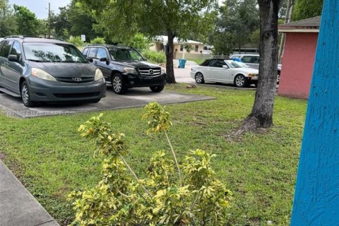 Casa en venta en Miami, Florida, 4 dormitorios, 127.18 m2 № 2034694 - foto 3